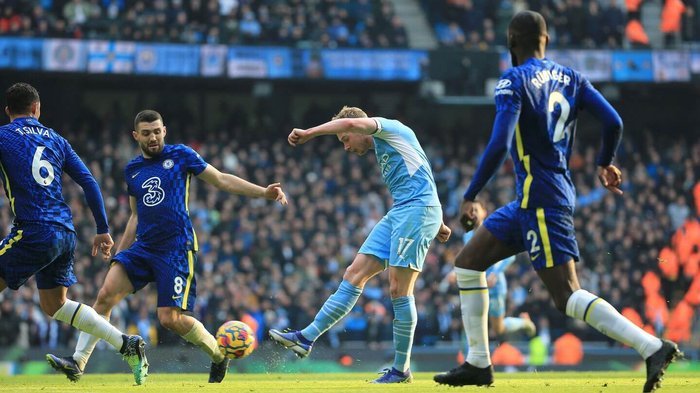 Man City defeat Cheslea to end their title hopes